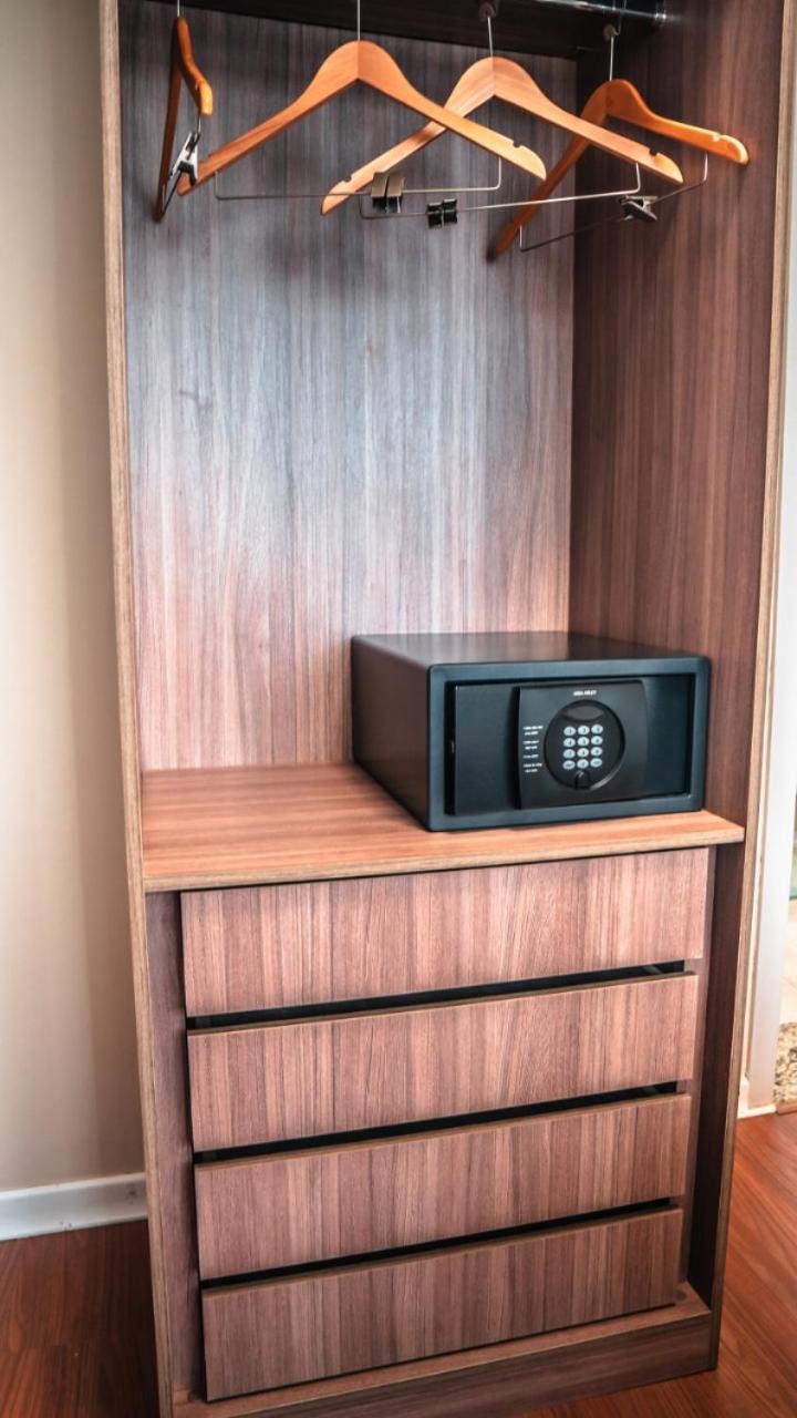 Hotel Golden Inn Lafaiete Конселейро Лафайете Екстериор снимка